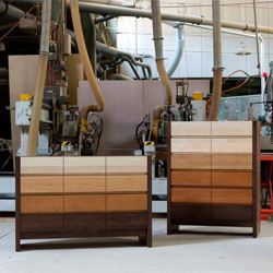 $B4]EDLZ9)3t<02q<R(B