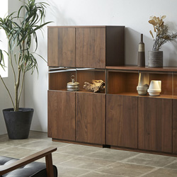 $B2,2H6q9)6H3t<02q<R(B